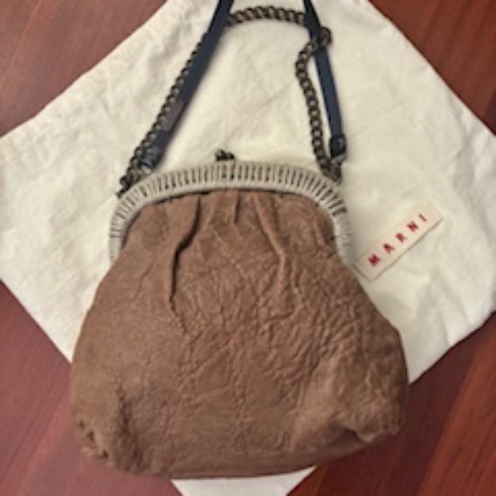 Marni handbag taupe pebbled lamb skin , edition with two handles, navy and chain